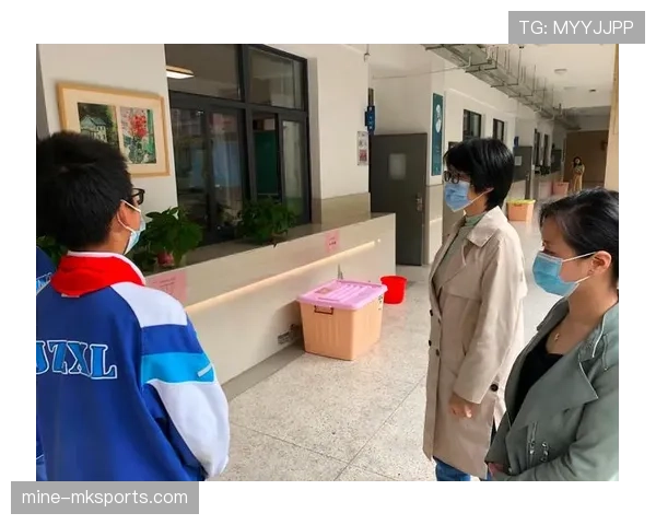 接管中场直塞撕防线 近期比赛季初更前插 接管中场直塞撕防线 近期比赛季初更前插